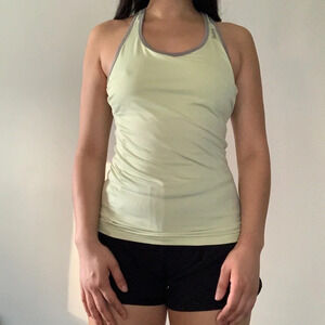 🏋️‍♀️ Reebok Women’s  Gym Tank Top - Size SM 🏋️‍♀️